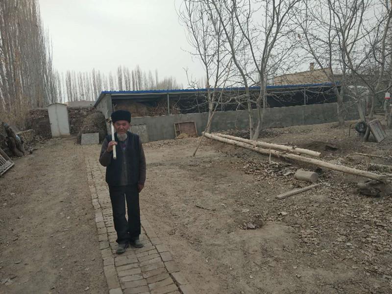 吐尔地老人要戴emc易倍事情帽